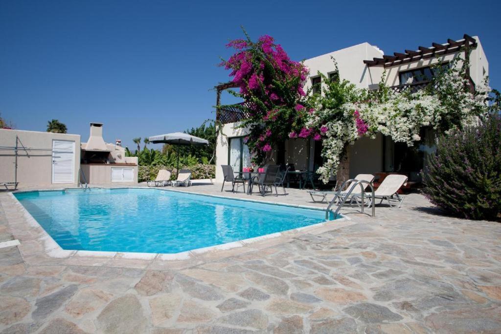 Banana Sunset Villas Paphos Esterno foto